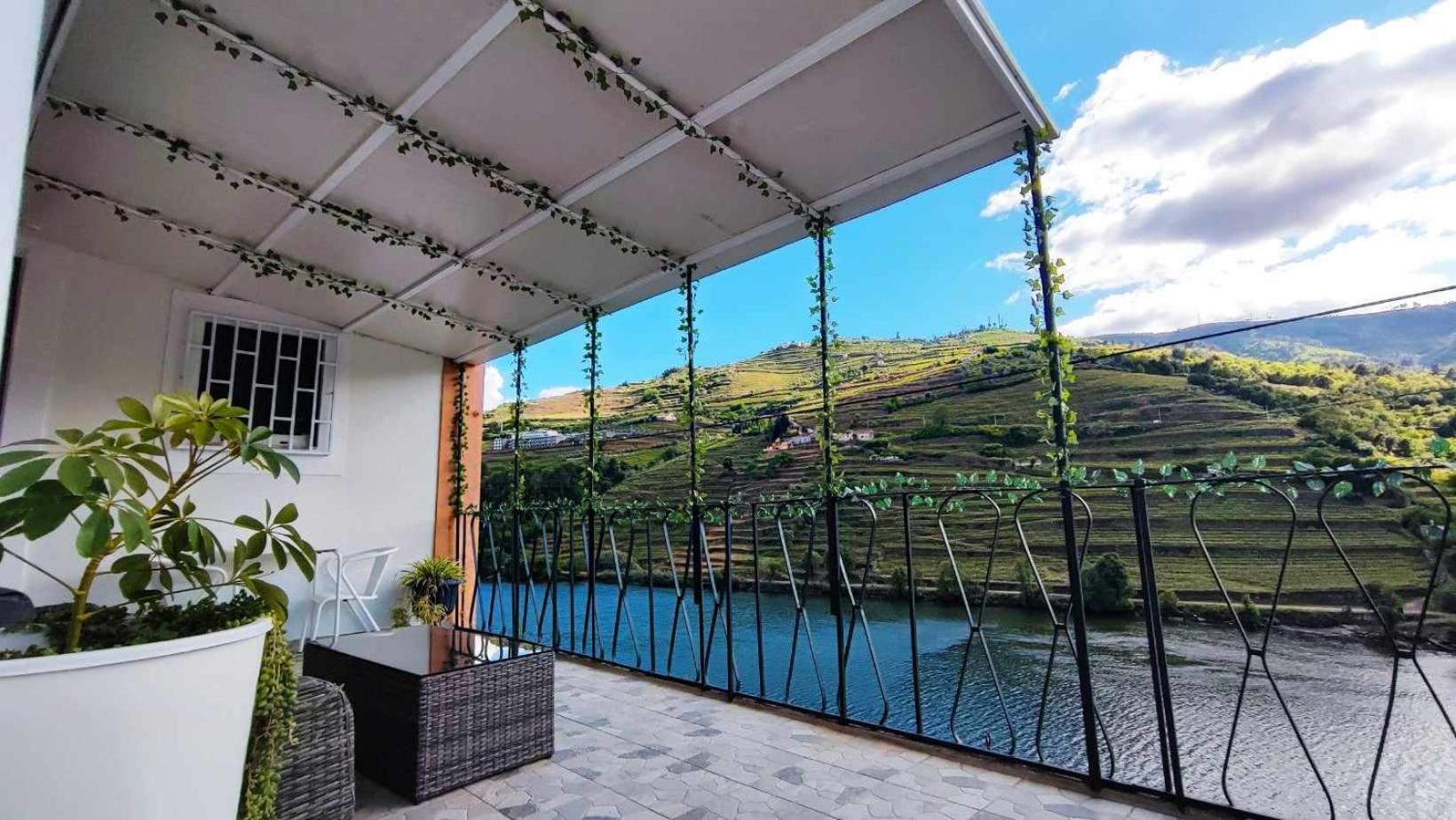 The River House Peso da Régua Exterior foto